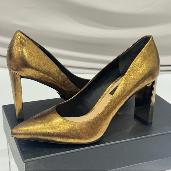 Donna Karan Criss Crinkle Metallic Bronze Pointy Toe Block Heel Leather Pump 7.5 - Picture 2 of 13